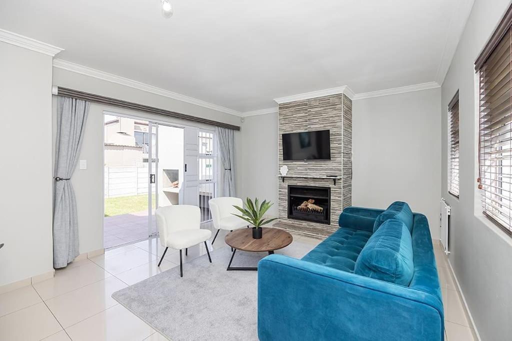 3bed 2bath Patio Braai Garden And Garage * Cape Town