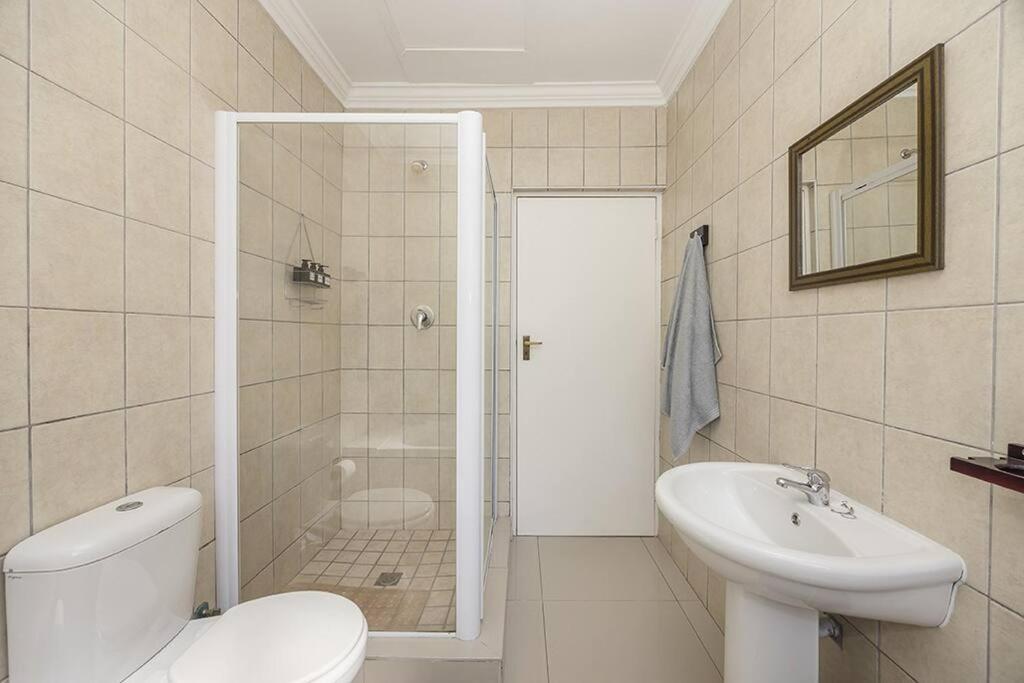 Holiday home 3bed 2bath Patio Braai Garden And Garage *