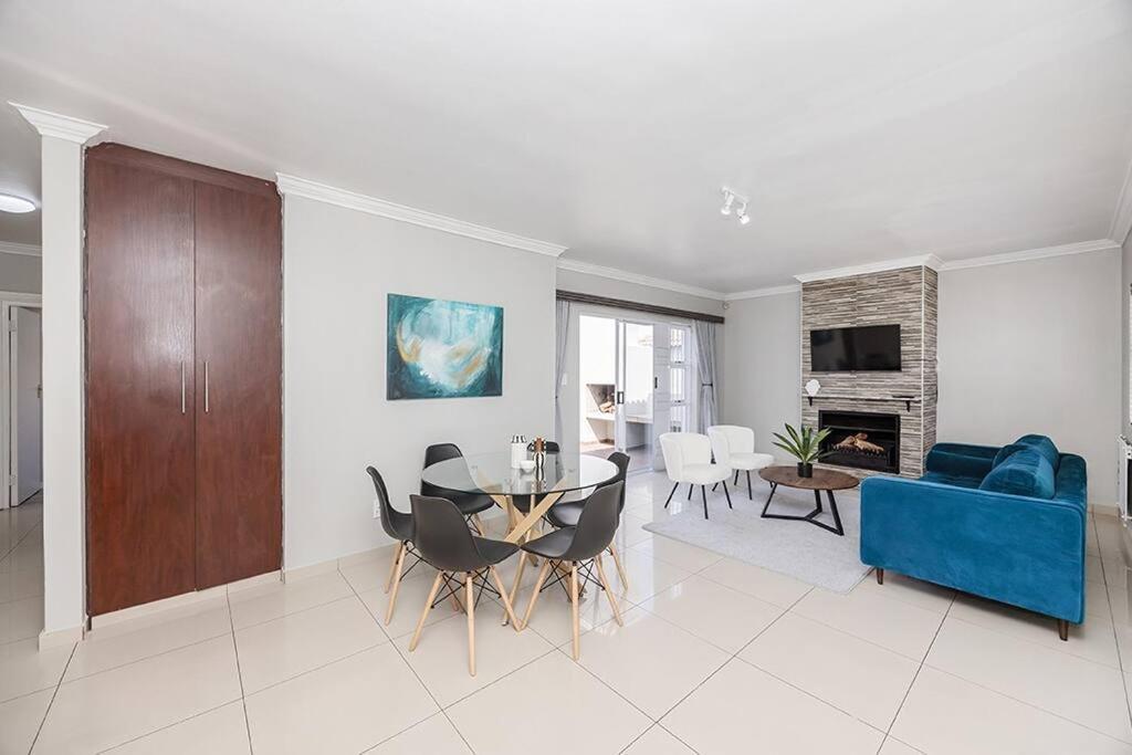 3bed 2bath Patio Braai Garden And Garage Holiday home